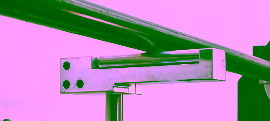 alt=Image of Bend-Tech Dragon A400 material lifter